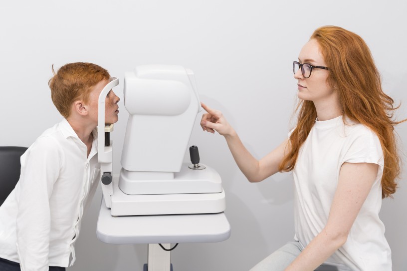 Different types of eye doctors and eye exams